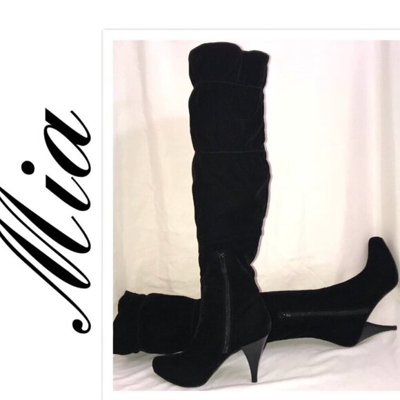 Mia SZ 6.5  Black Vegan Suede Over the knee boots Timeless Staple Sexy Retro - Picture 2 of 7